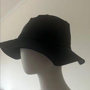 Shade Swimlids Classic Black Bucket Hat